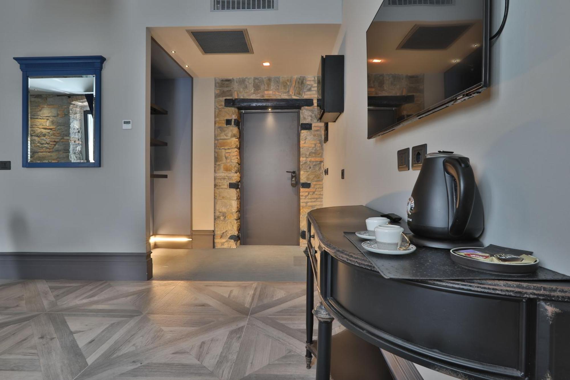 Forvm Bijoux Rooms Трієст Екстер'єр фото