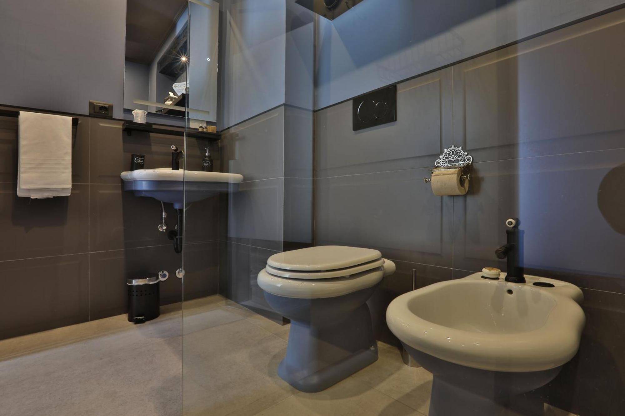 Forvm Bijoux Rooms Трієст Екстер'єр фото